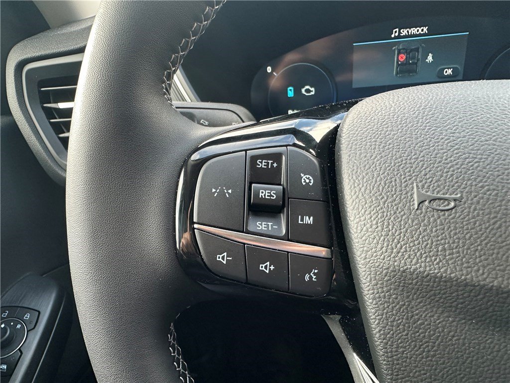 Ford Kuga - Photo 14