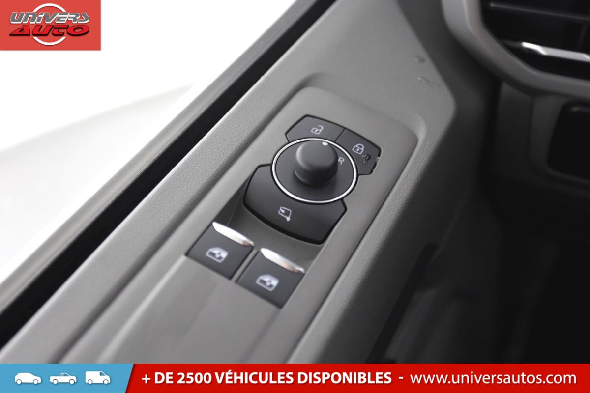 Volkswagen Transporter - Photo 16