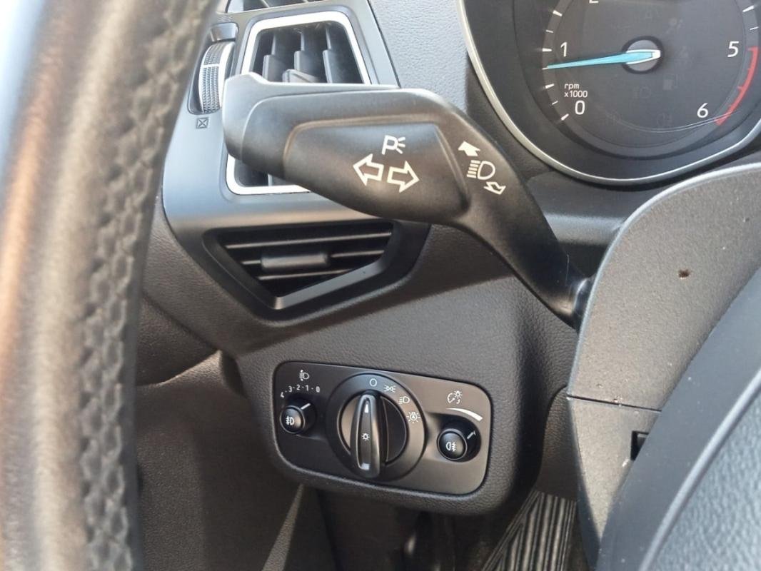 Ford C-Max - Photo 15