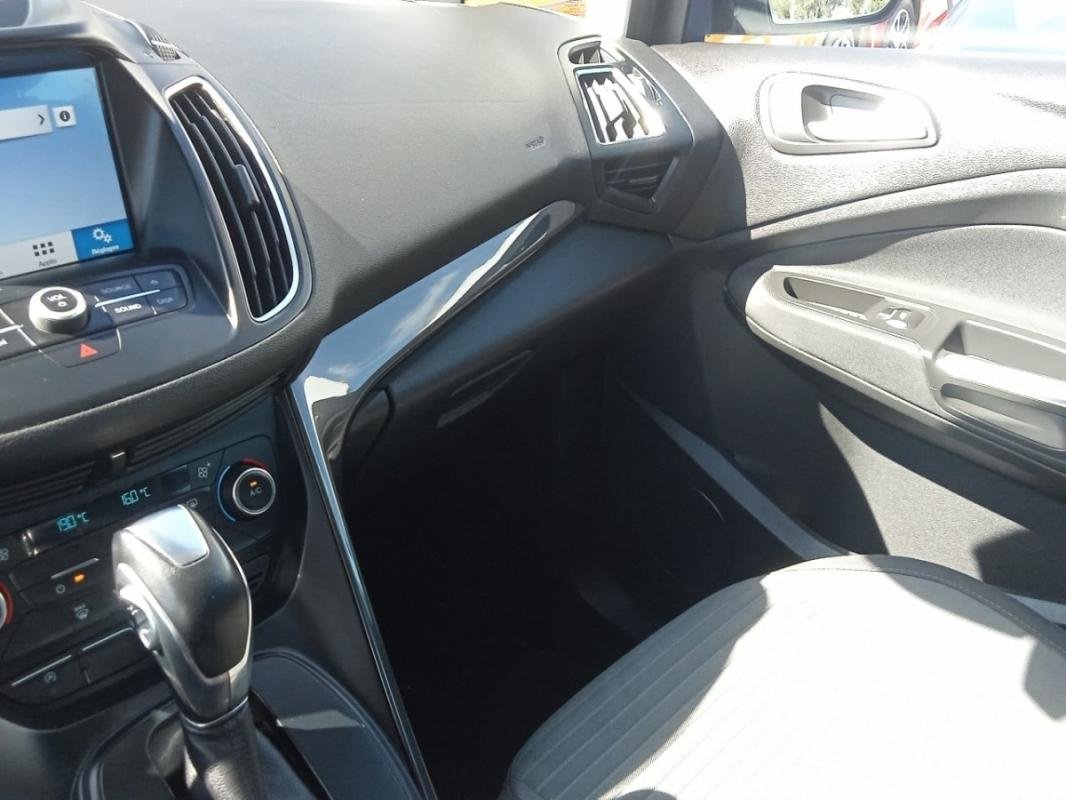 Ford C-Max - Photo 25