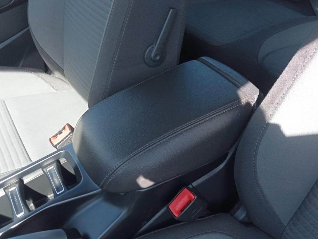 Ford C-Max - Photo 26