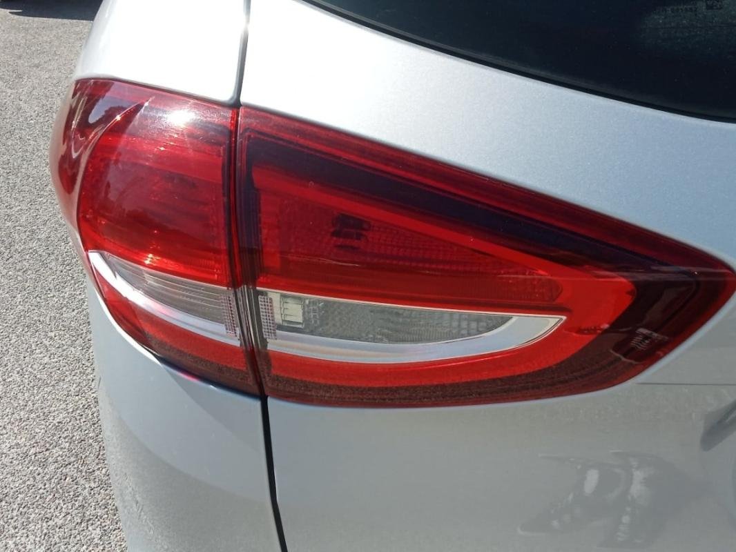 Ford C-Max - Photo 31