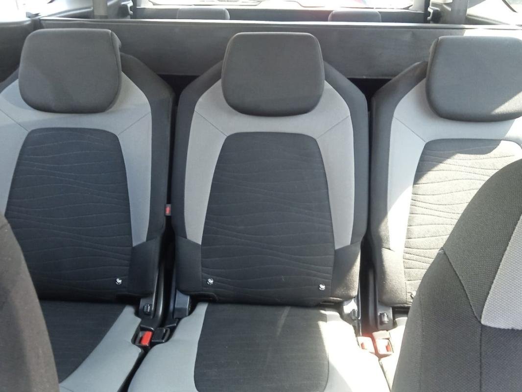 Citroën Grand C4 Picasso - Photo 28