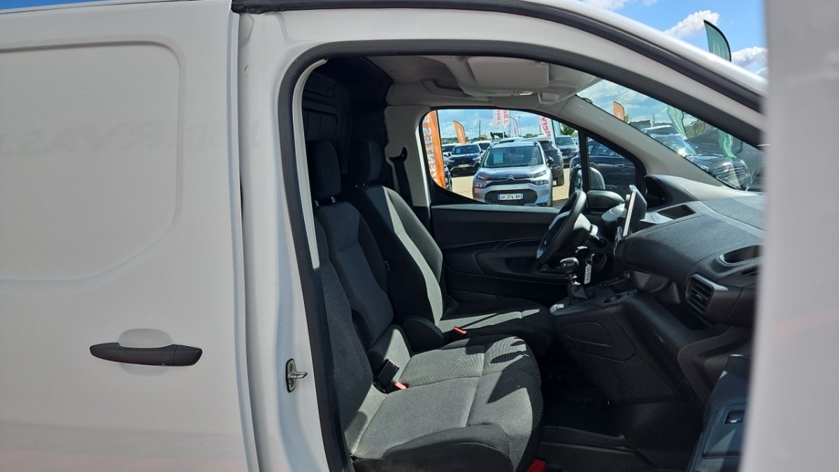 Peugeot Partner - Photo 11