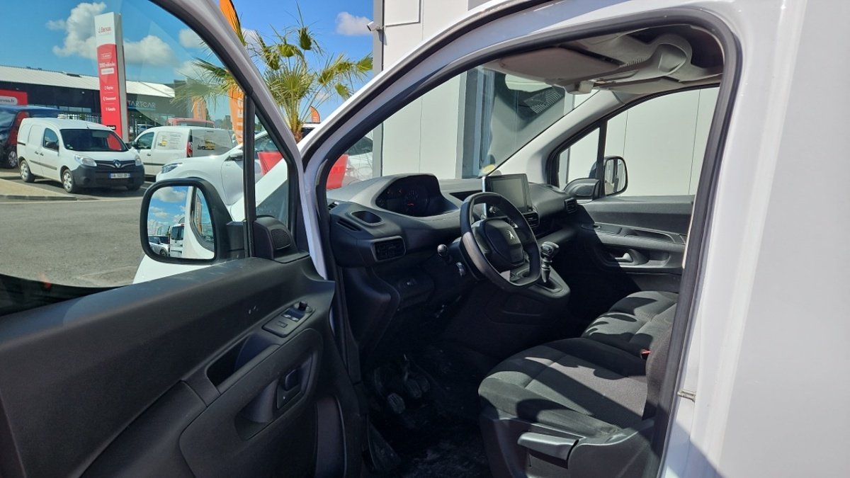 Peugeot Partner - Photo 12