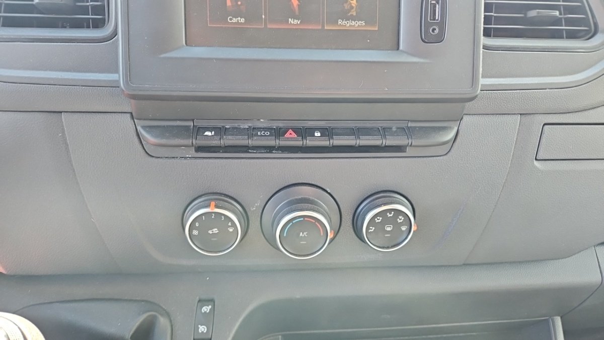 Renault Master - Photo 25