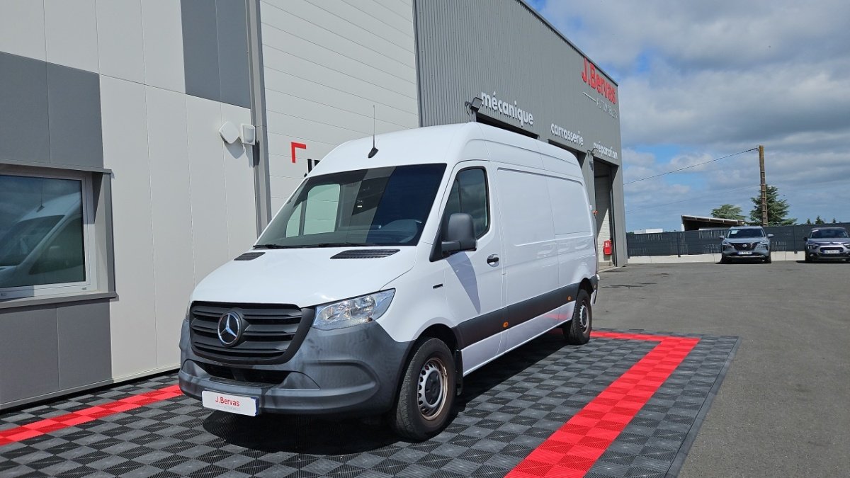 Mercedes Sprinter - Photo 1