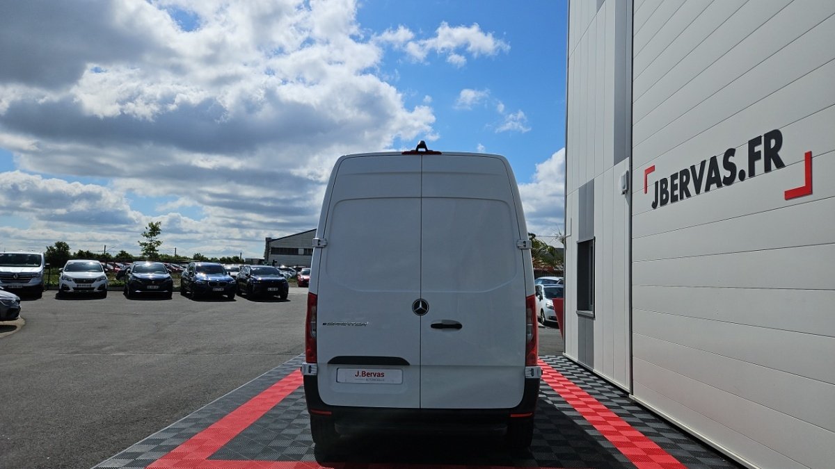 Mercedes Sprinter - Photo 4