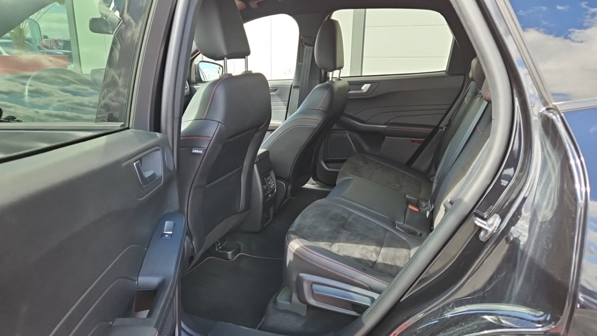 Ford Kuga - Photo 11