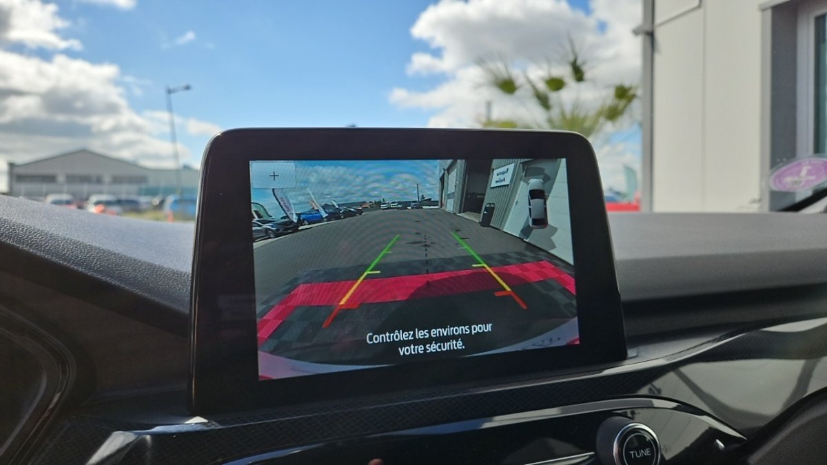 Ford Kuga - Photo 17