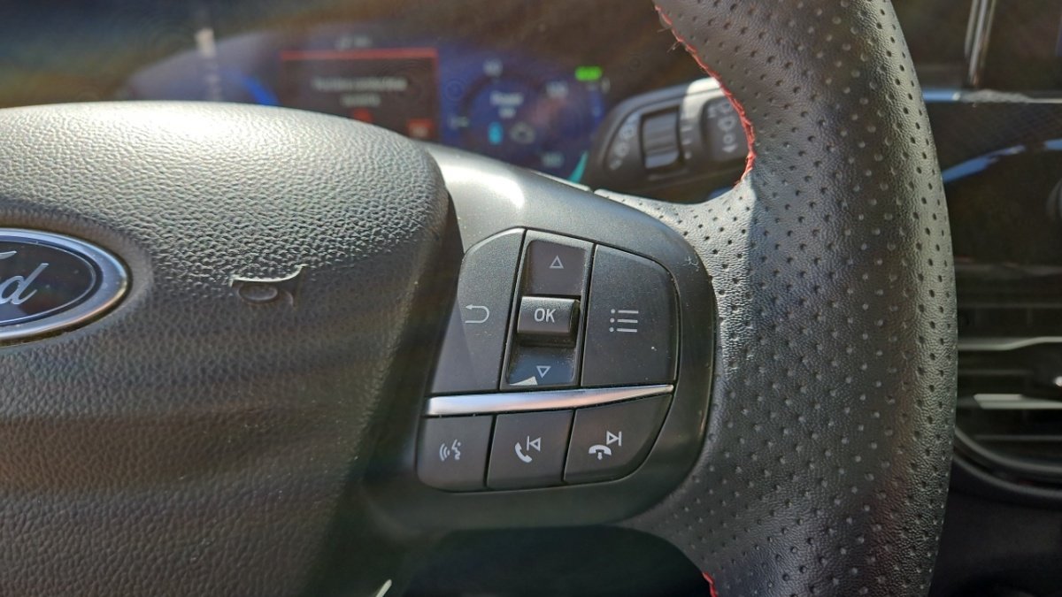 Ford Kuga - Photo 20