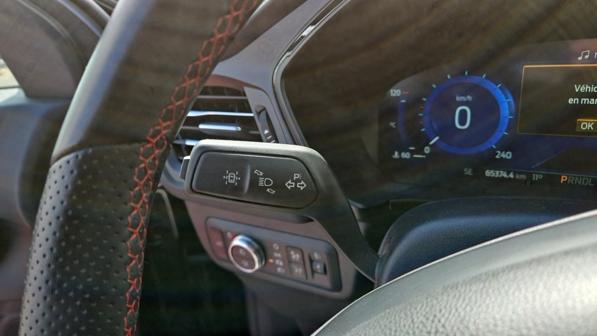 Ford Kuga - Photo 23