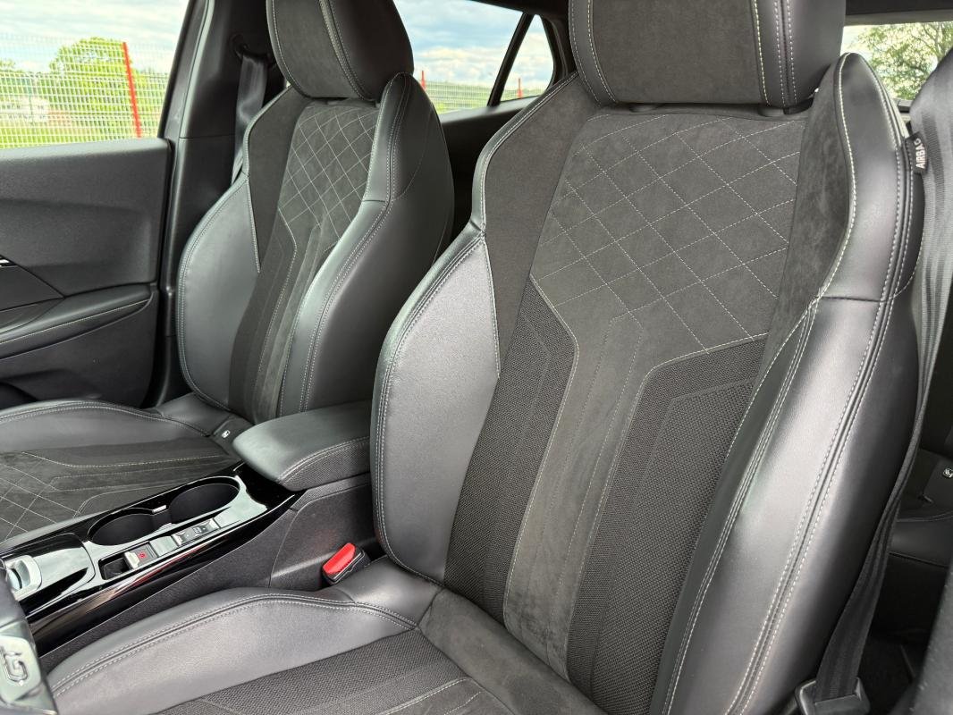 Peugeot 2008 - Photo 9