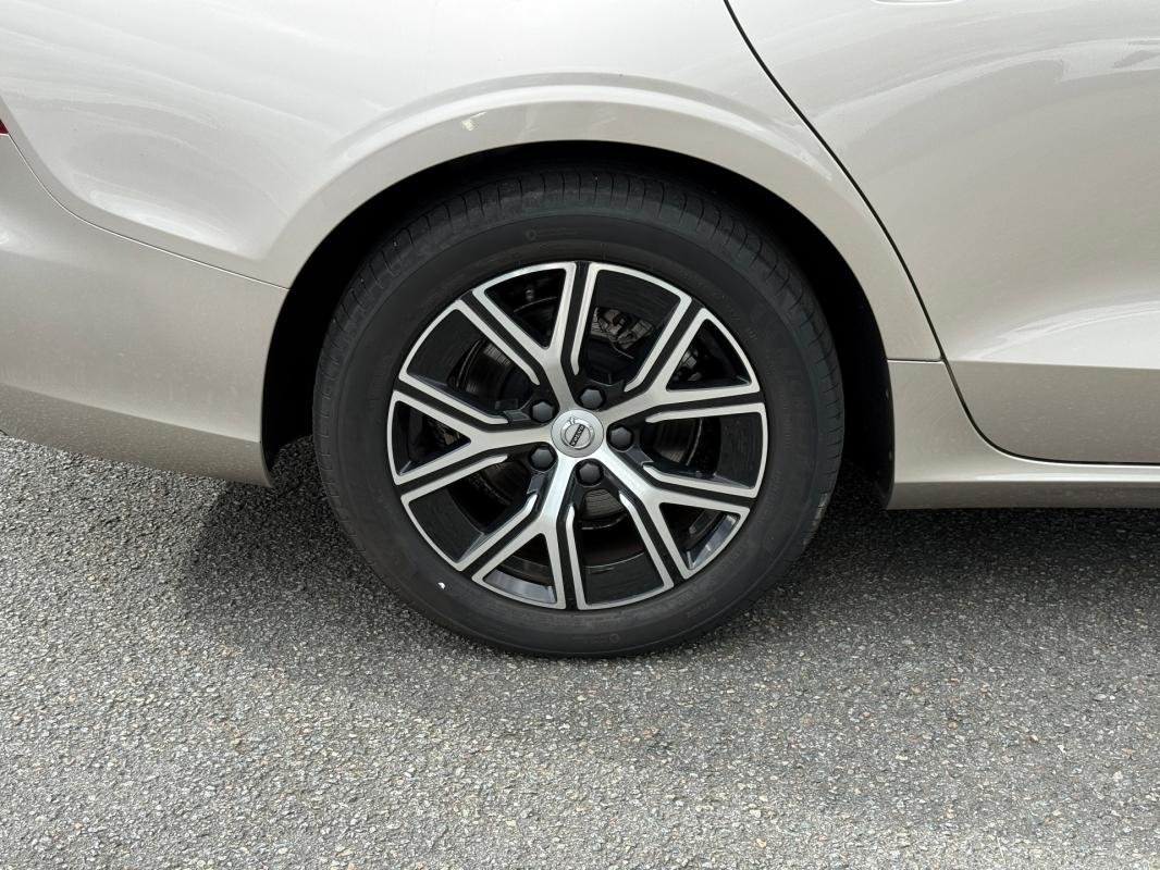 Volvo S60 - Photo 22