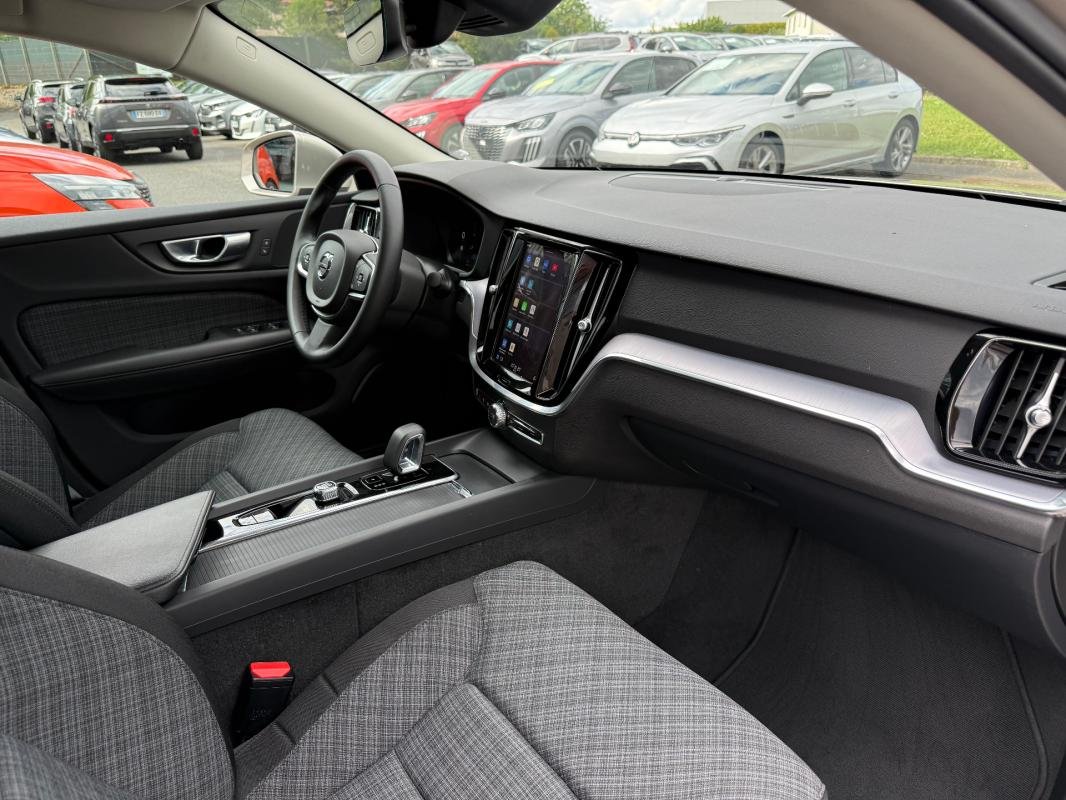 Volvo S60 - Photo 23