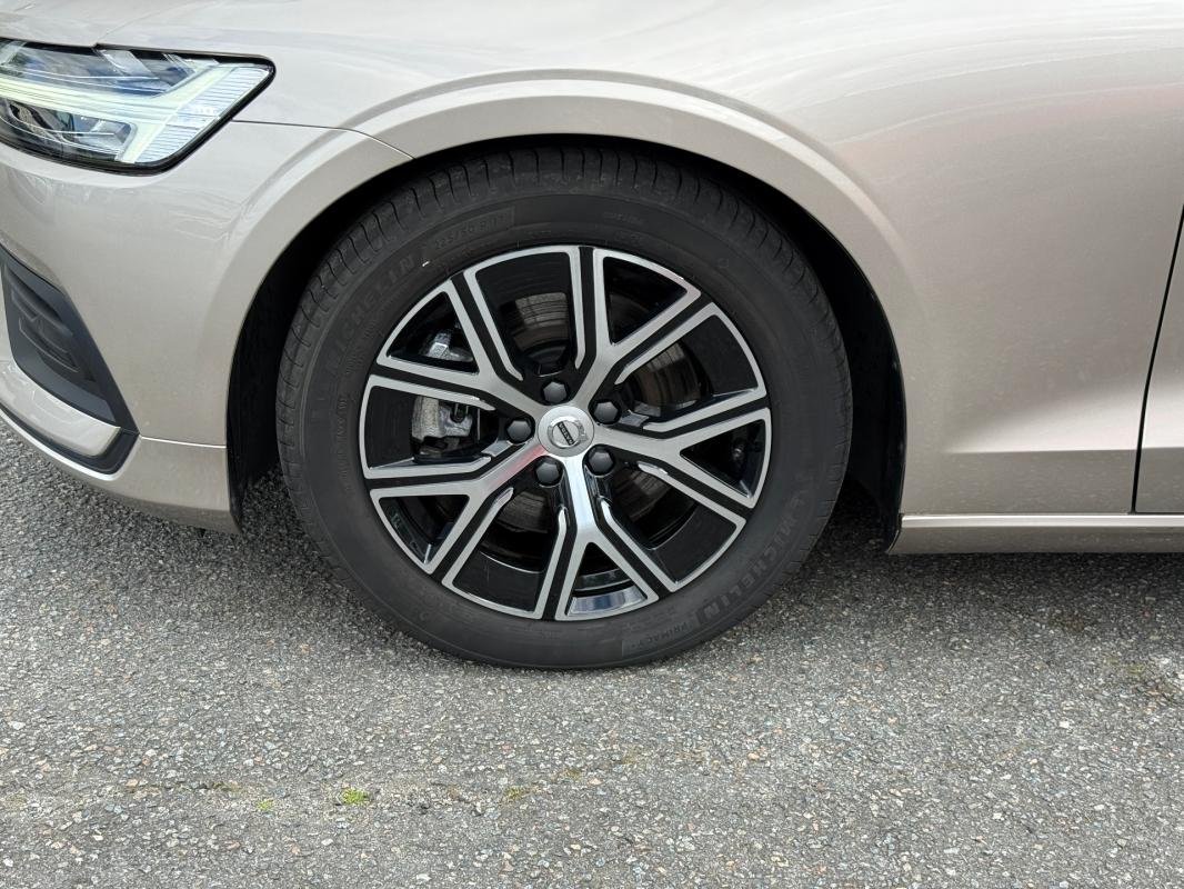 Volvo S60 - Photo 26