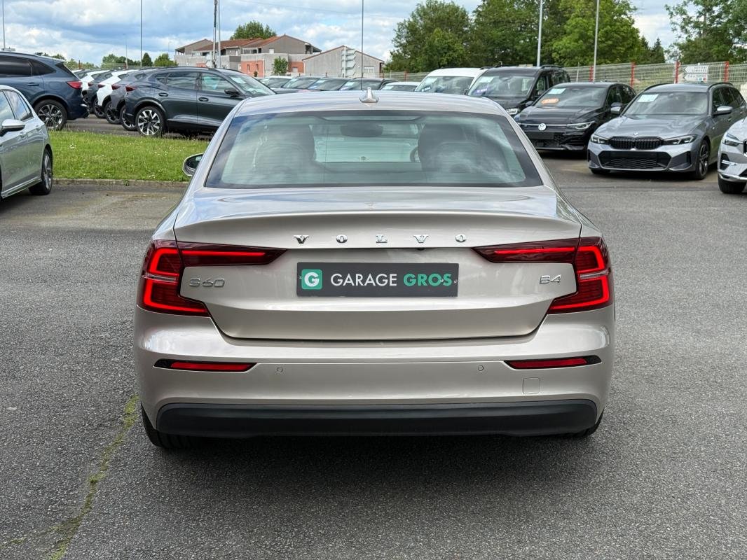 Volvo S60 - Photo 5