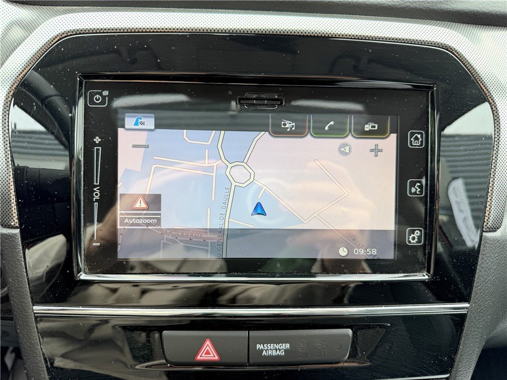 Suzuki Vitara - Photo 16