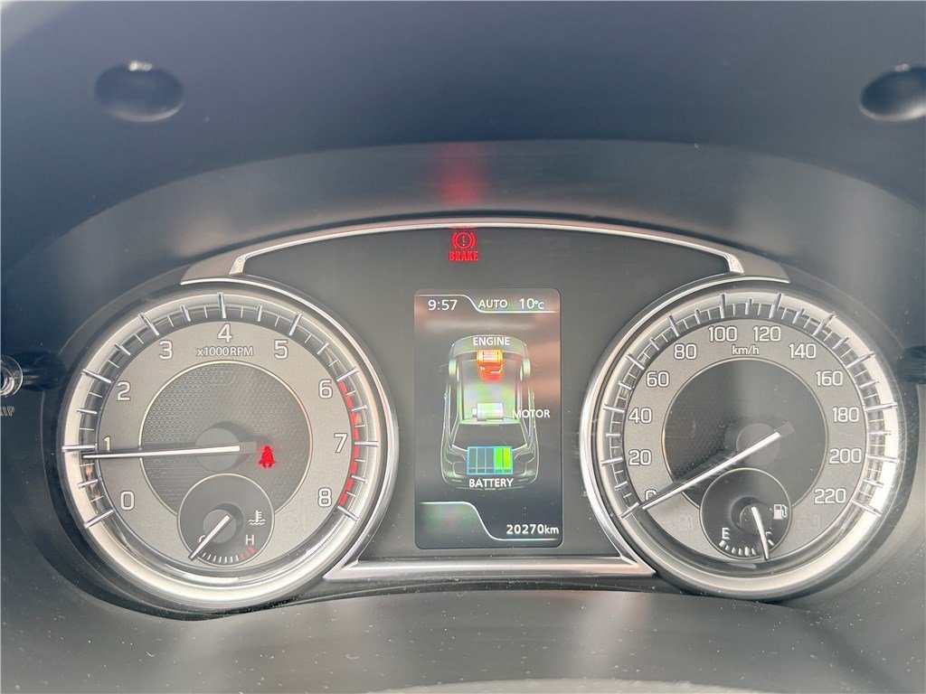 Suzuki Vitara - Photo 17