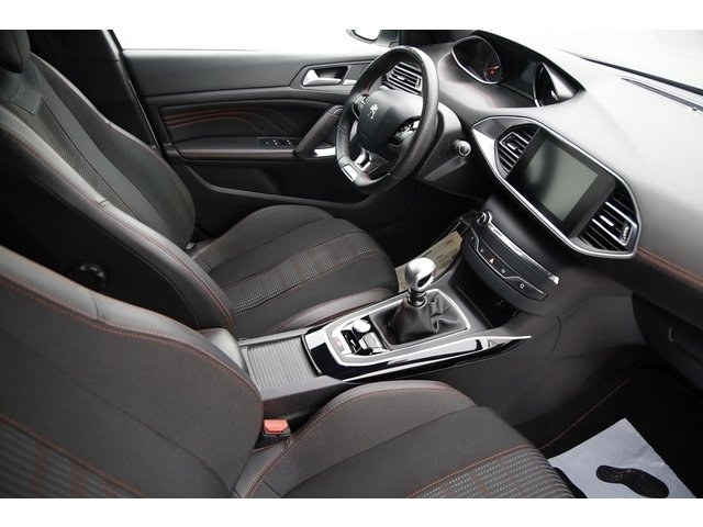Peugeot 308 - Photo 16