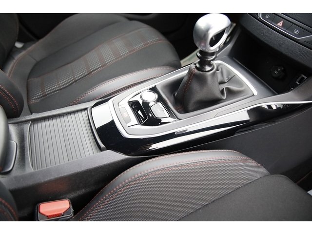 Peugeot 308 - Photo 18