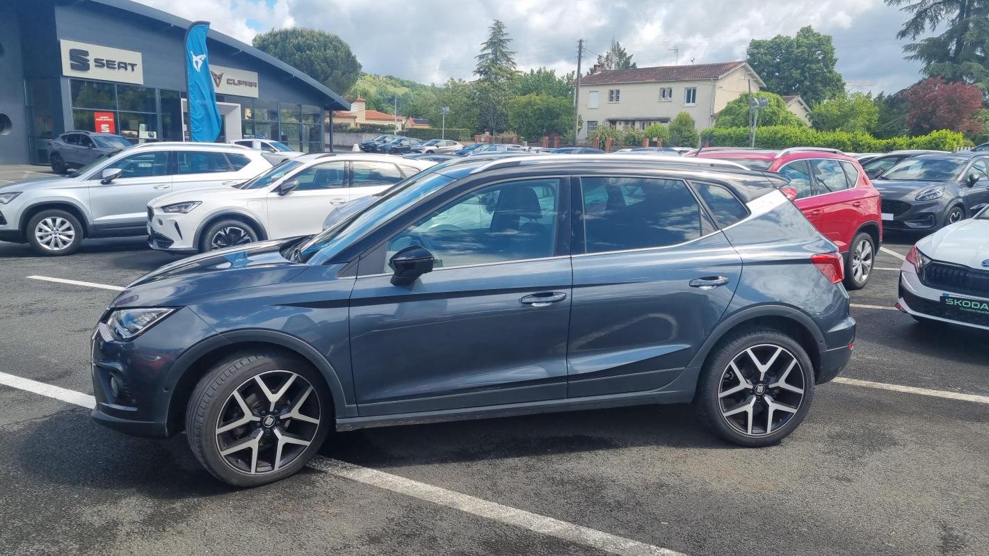 Seat Arona - Photo 2