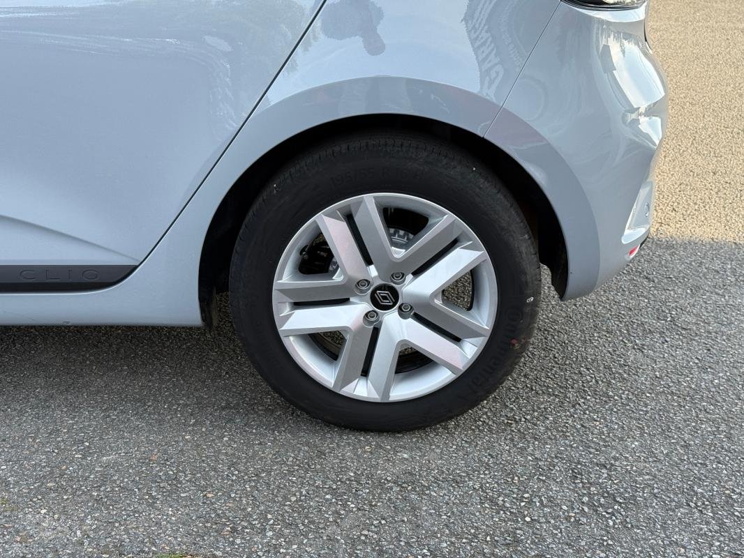 Renault Clio - Photo 24