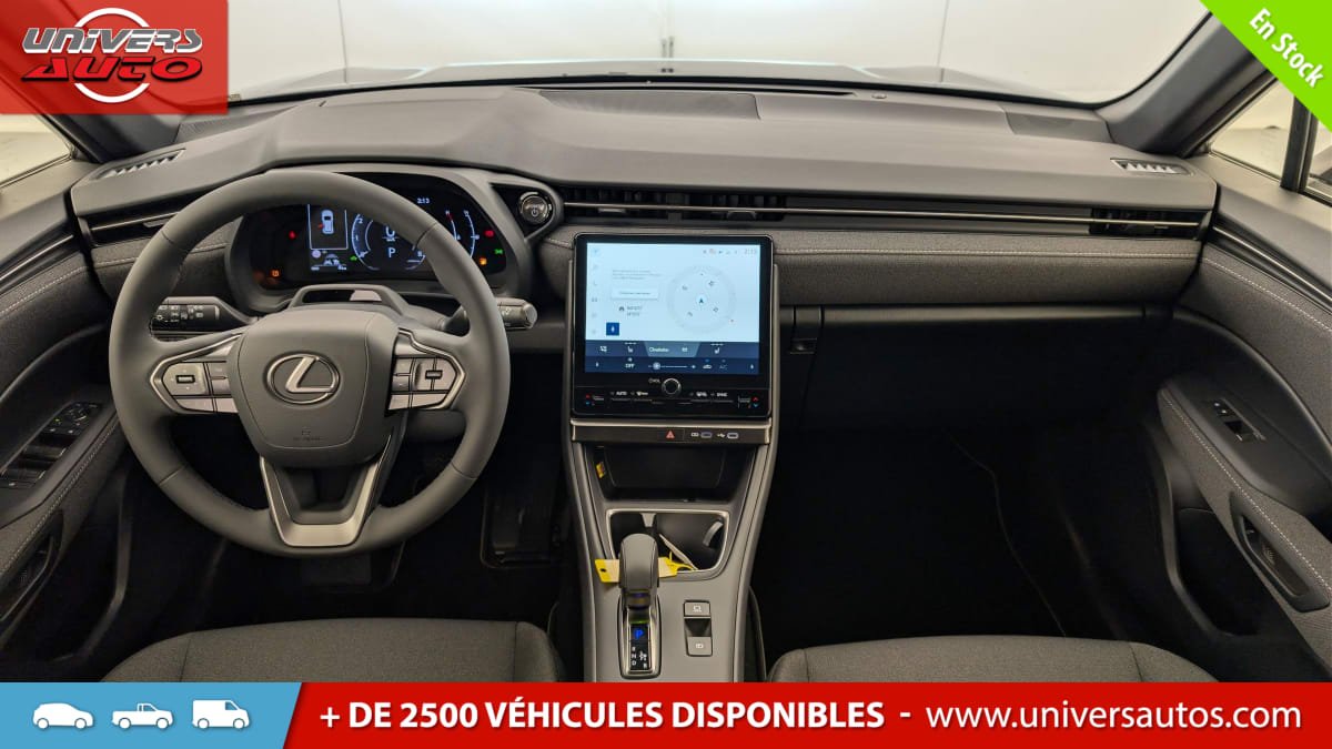 Lexus LBX - Photo 35