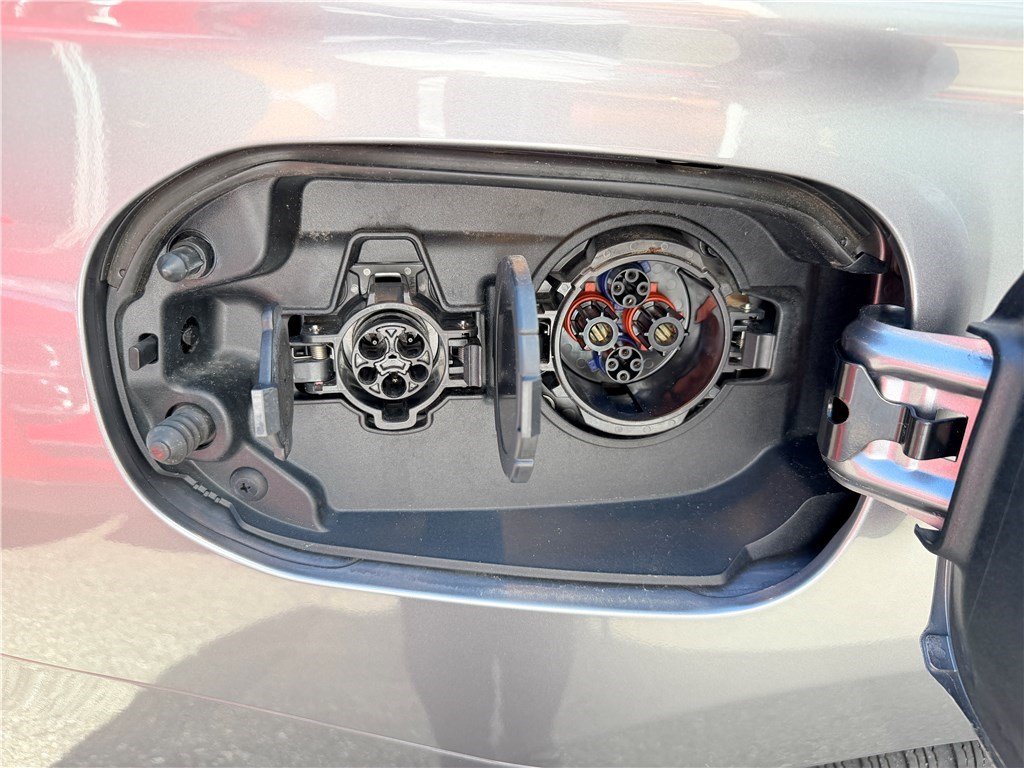 Mitsubishi Outlander - Photo 14