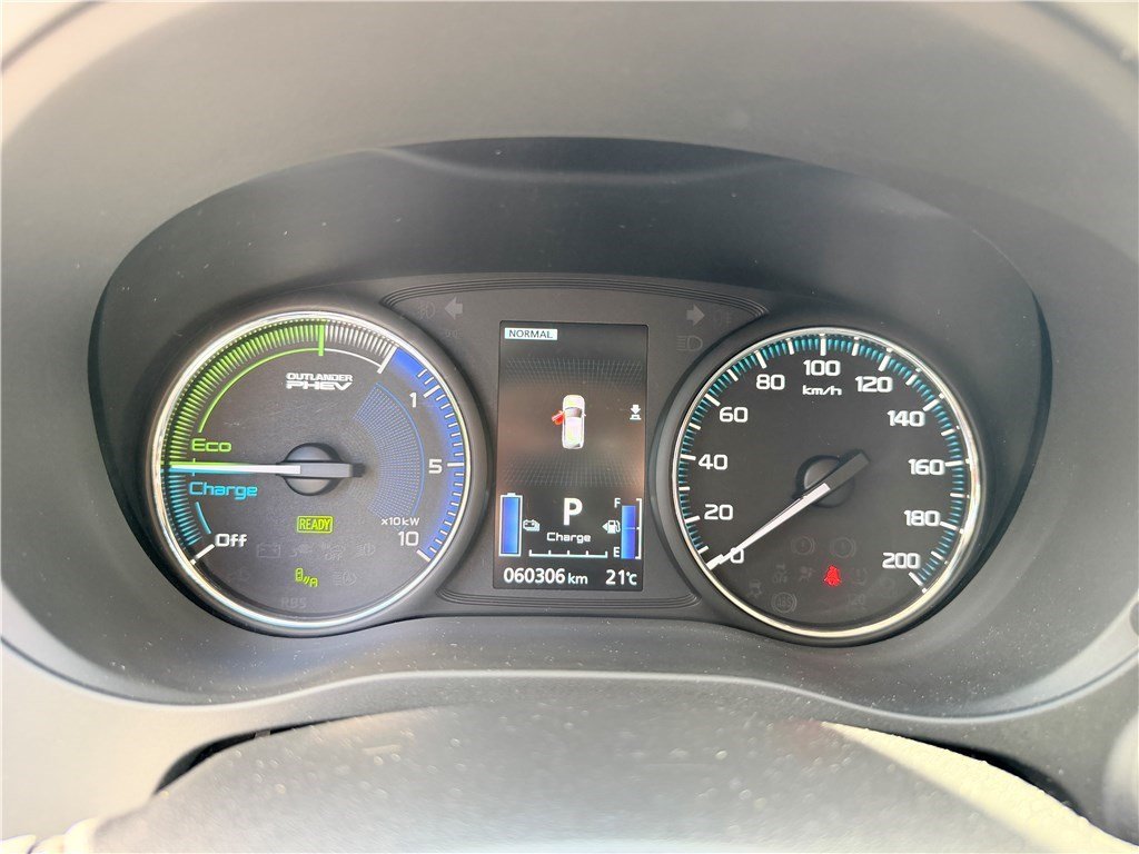 Mitsubishi Outlander - Photo 21