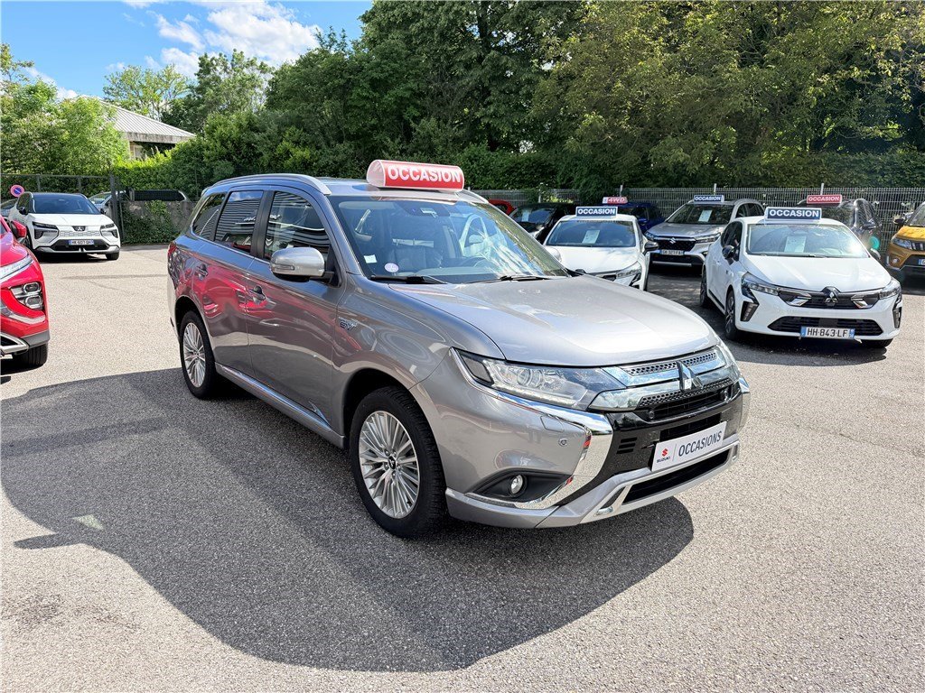 Mitsubishi Outlander - Photo 3