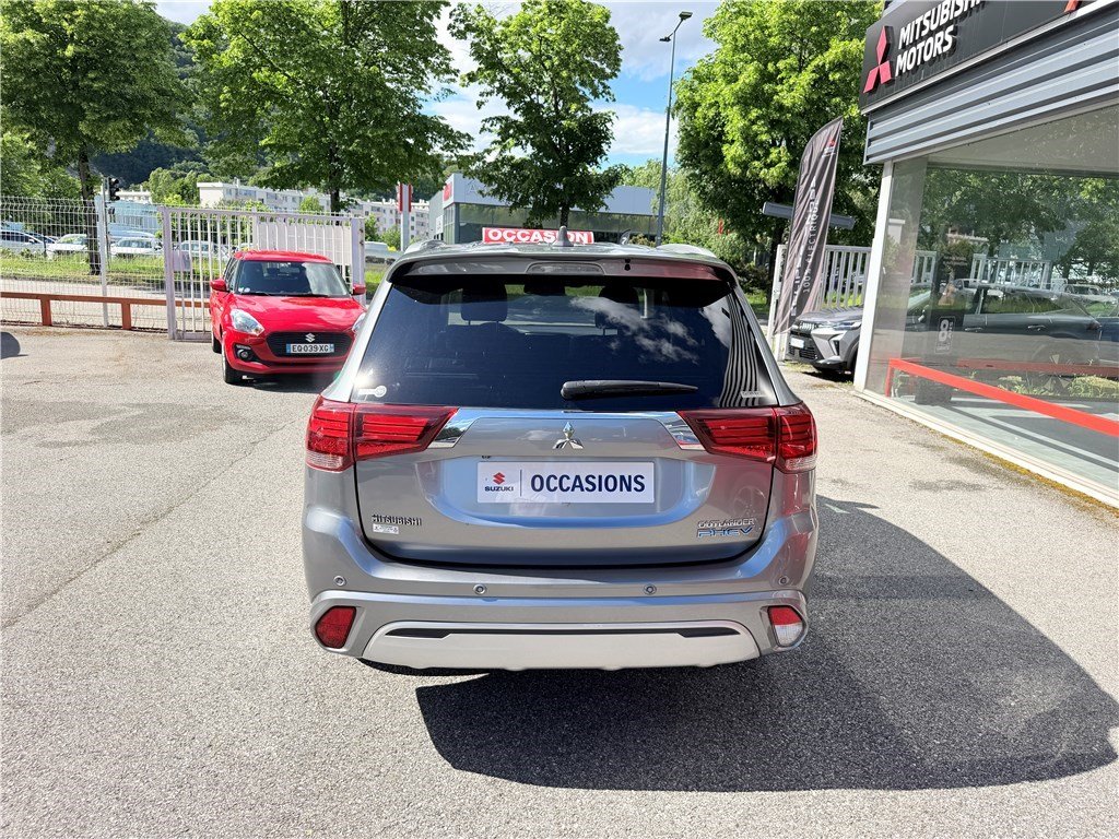 Mitsubishi Outlander - Photo 6