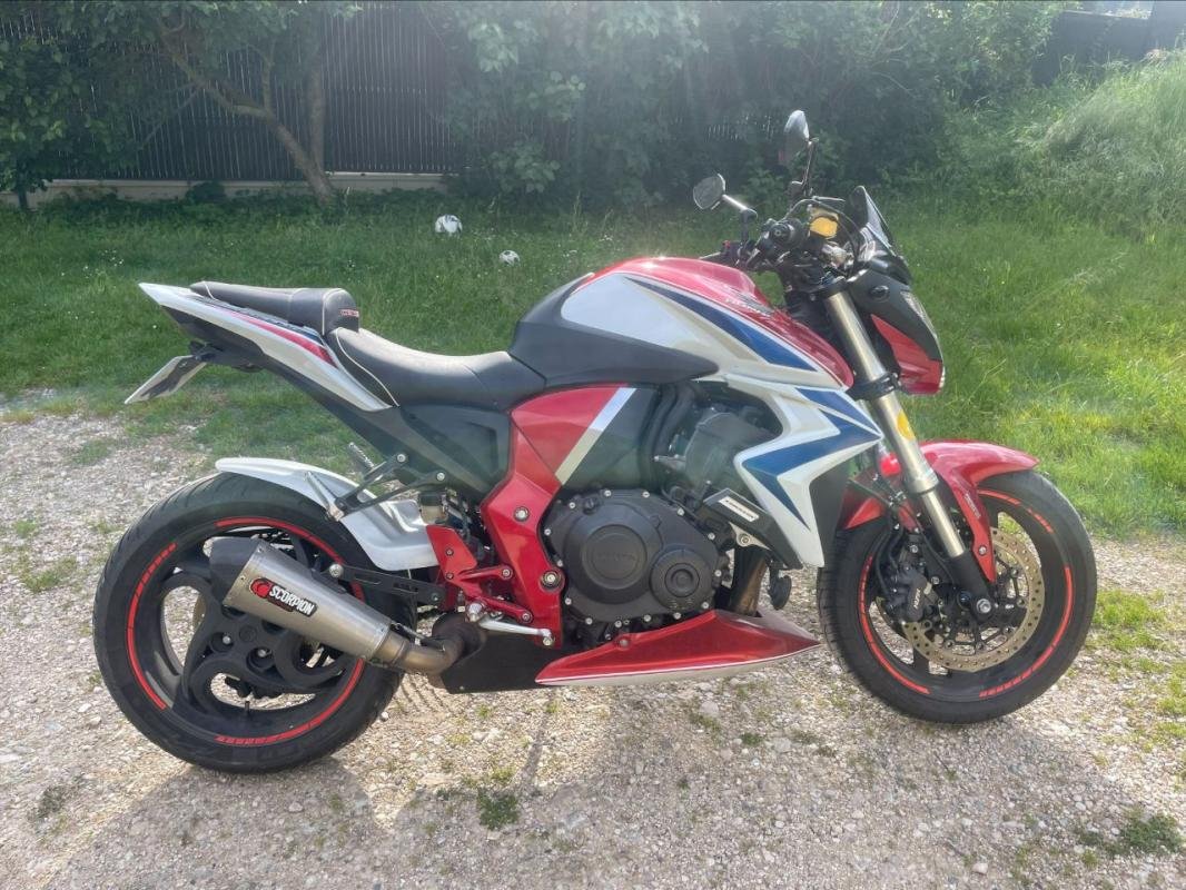 Honda CB 1000R - Photo 1
