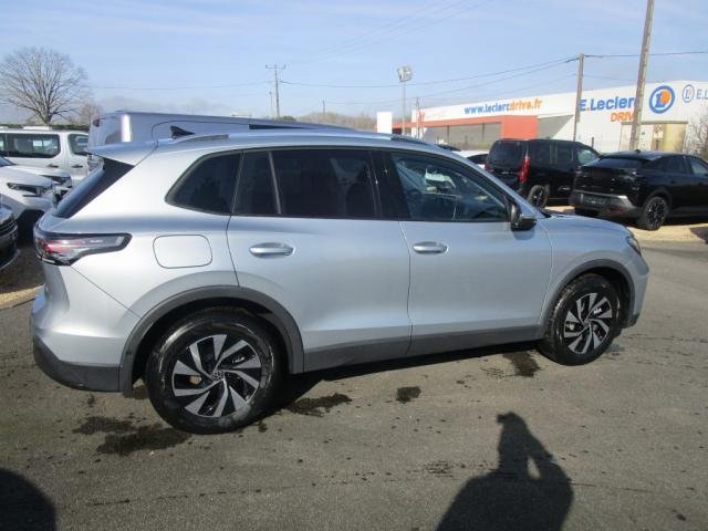 Volkswagen Tiguan - Photo 6