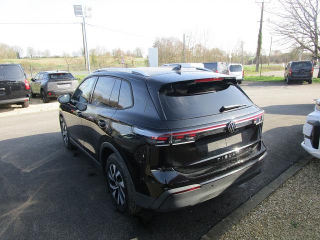 Volkswagen Tiguan - Photo 5