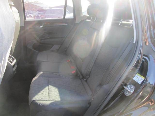 Volkswagen Tiguan - Photo 9