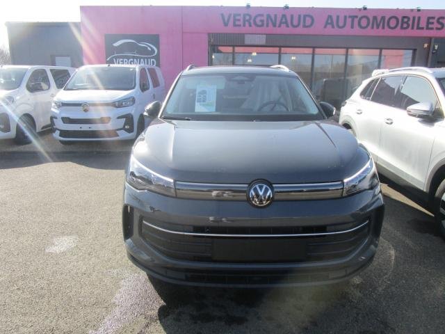 Volkswagen Tiguan - Photo 2