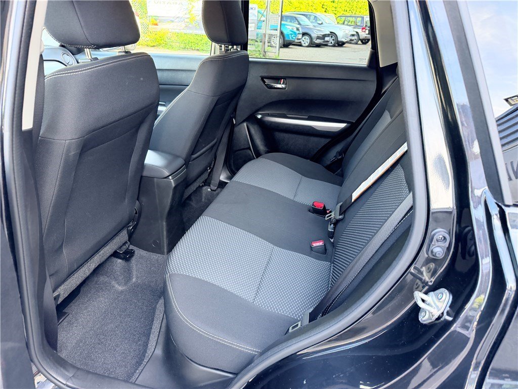 Suzuki Vitara - Photo 12