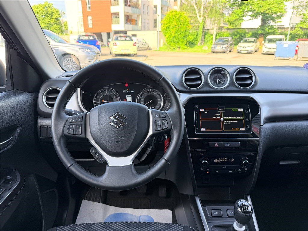 Suzuki Vitara - Photo 9